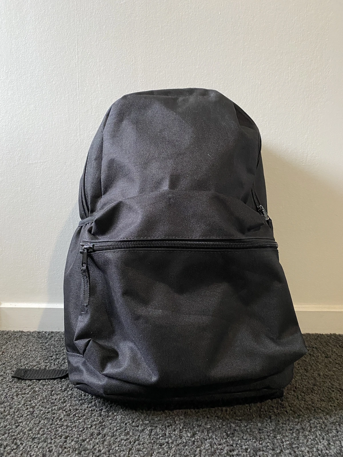 AI model generated with a backpack (AI)